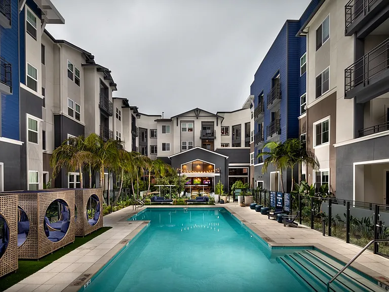 Citron Apartments — Photo 10