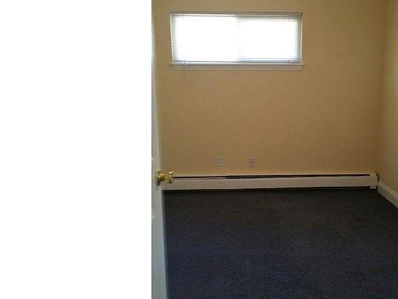 4th image of 657 Childs Ave APT 2