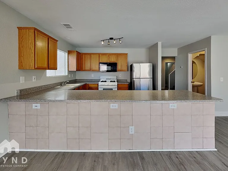 6271 Stone Hollow Ave — Photo 3