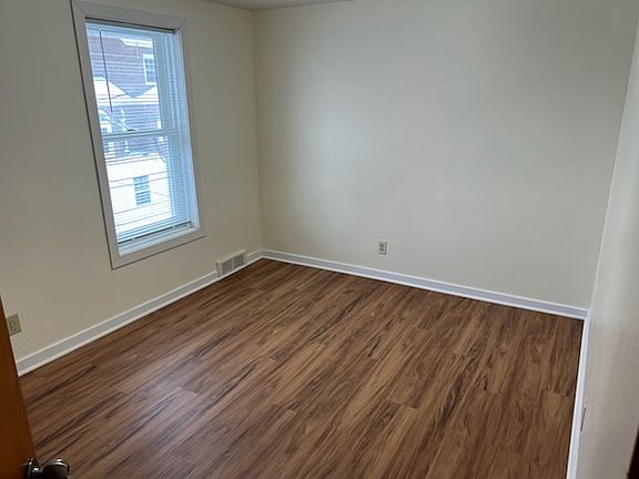5th image of 209 2nd St NW #1-2