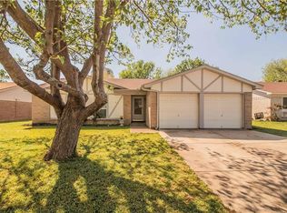 1125 Dennis Dr, Saginaw, TX 76179