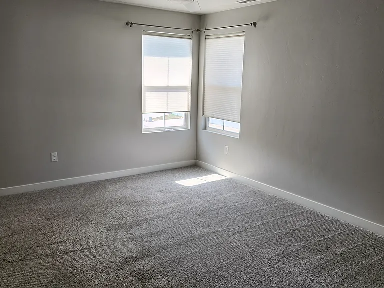 Master bedroom - upstairs