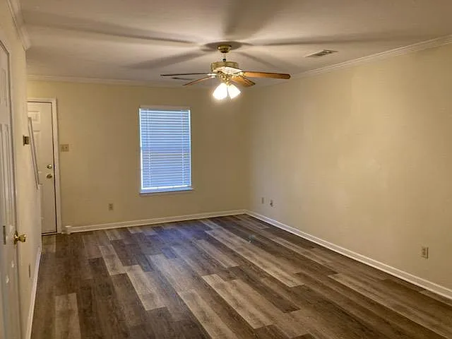 2 bed, 1.5 bath, 1088 sqft, $975 — Photo 3