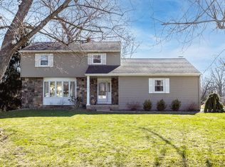 1963 Elmhurst Ln, Jackson, MI