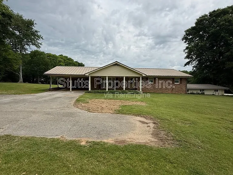 3575 County Road 154 — Photo 2