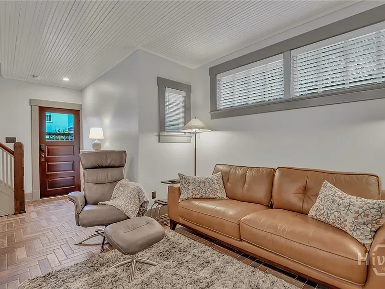 410 1/2 E Victory Dr #CARRIAGE HOUSE — Photo 15