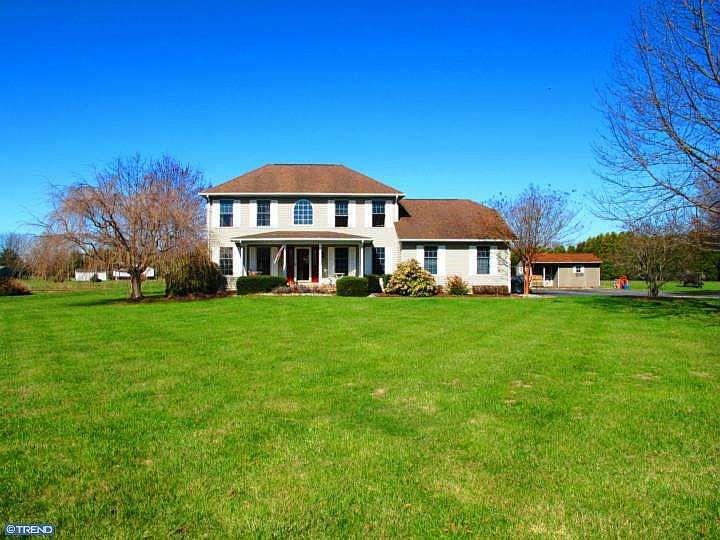 1st image of 114 Connemara Ct