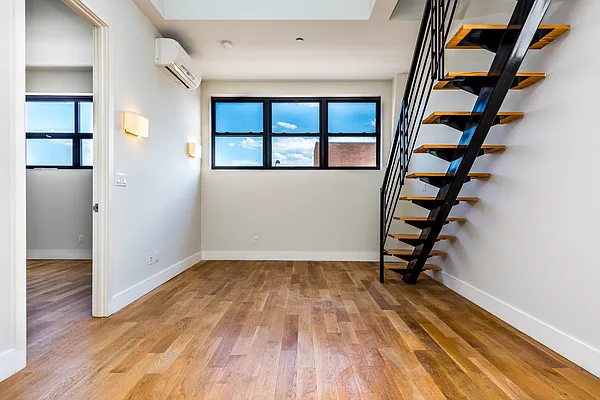 Rented by Nooklyn NYC LLC | media 21