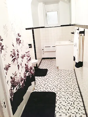 Rented by On Site Realty | media 6