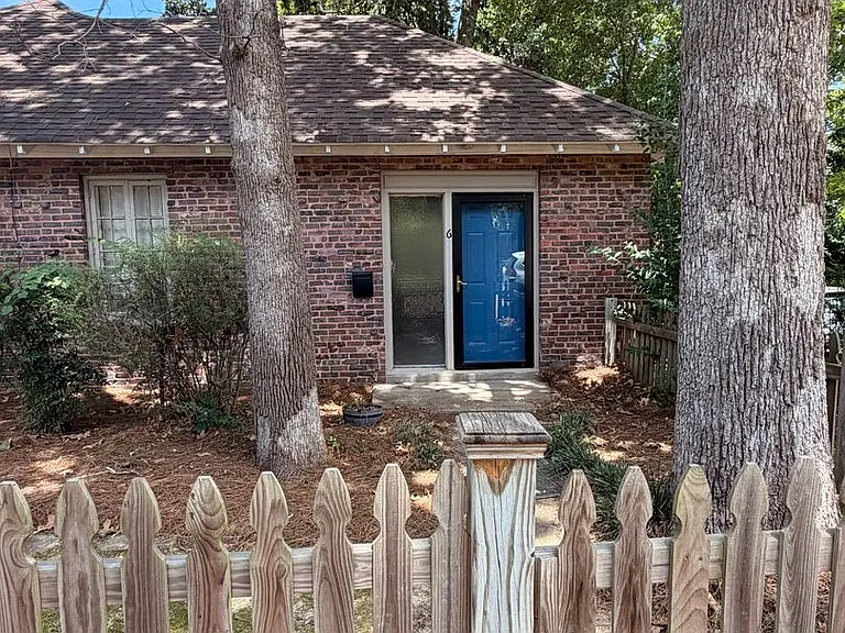 3704 N State St — Photo 2