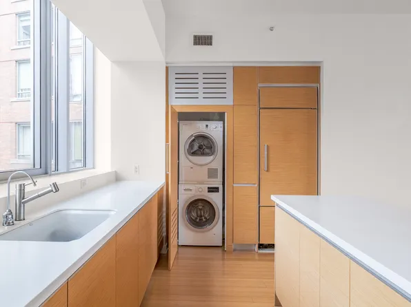 2 River Terrace image 8 of 21