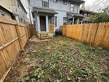 138 Rockwood Ave — Photo 10