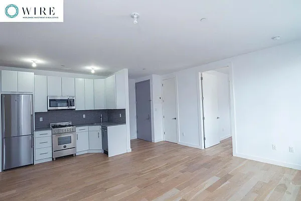 Rented by WIRE International Realty | media 8