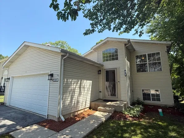 425 Keller Ave, Waukegan, IL 60085