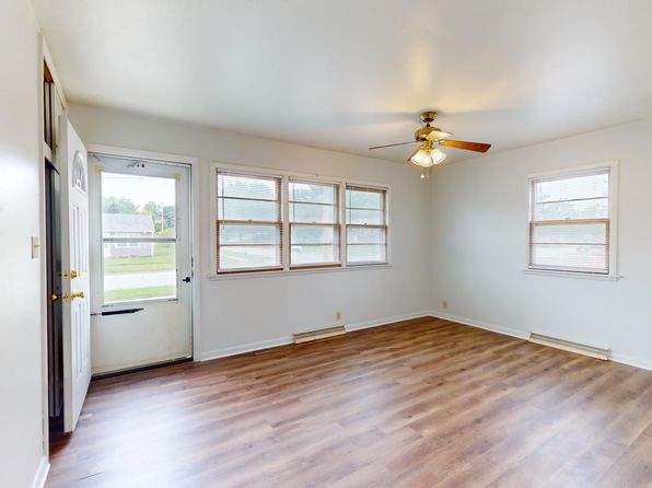 3413 Tripp St, Ames, IA 50014