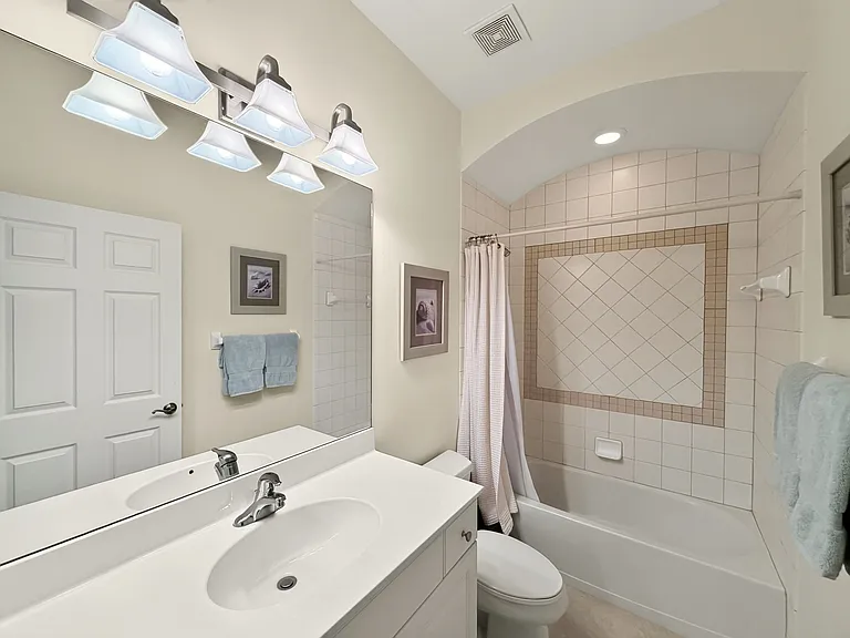 8003 Spring Marsh Dr — Photo 35