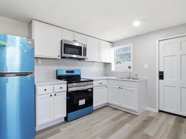 21 Burke Ave, Savannah, GA 31408