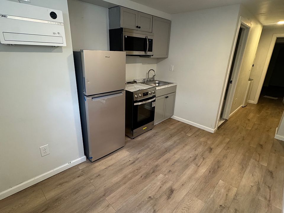 2nd image of 5105 Kershaw St #1