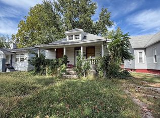 1096 W Green St, Decatur, IL 62522