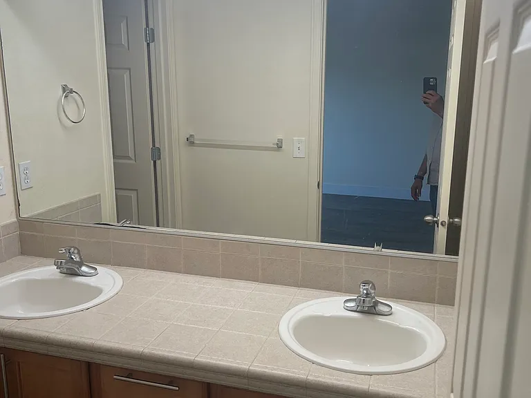 Master Vanity
