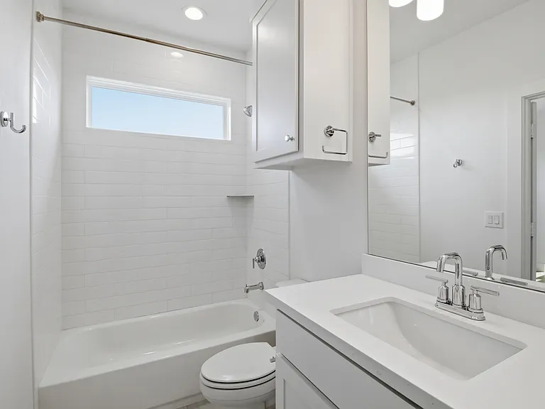 6345 Richmond Ave #2 — Photo 1