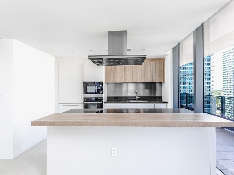 1st image of 1001 Brickell Ave #2212