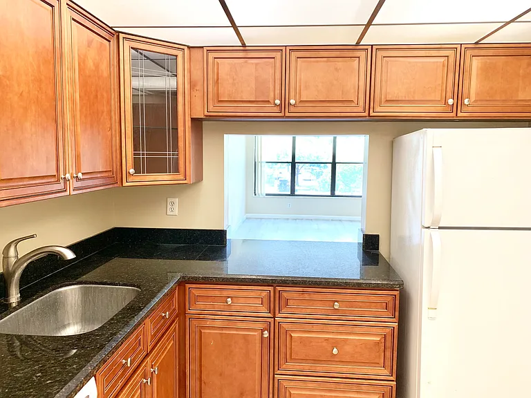 2312 S Cypress Bend Dr #209 — Photo 3