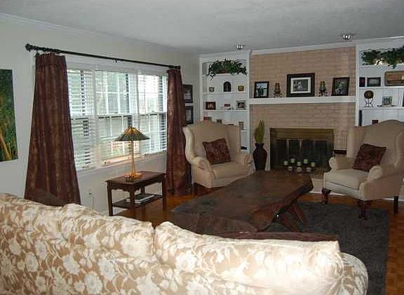 5th image of 2704 Green Mill Dr