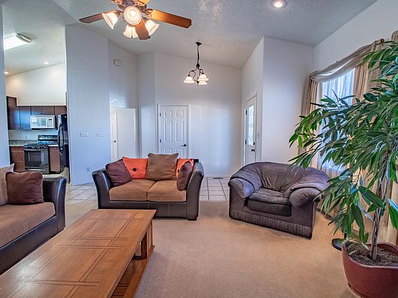 4th image of 4907 Carolcreste Dr