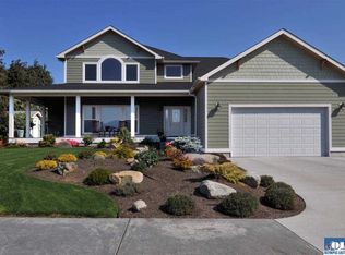 390 Twin View Dr, Sequim, WA 98382