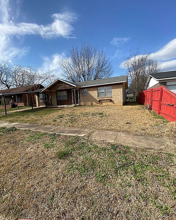 1st image of 811 Sherwood Dr