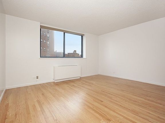 4th image of 62-54 97th Pl #9H