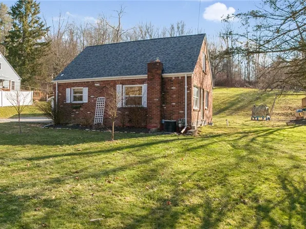 2900 Sebolt Rd, South Park, PA 15129