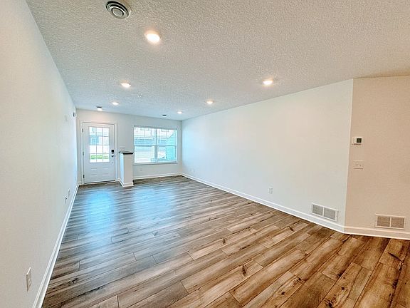 Lower level - Entrance + Gathering area