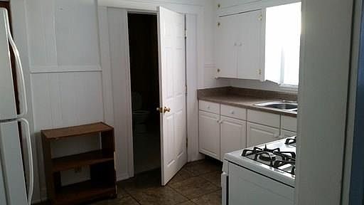 2nd image of 641 En 15th St