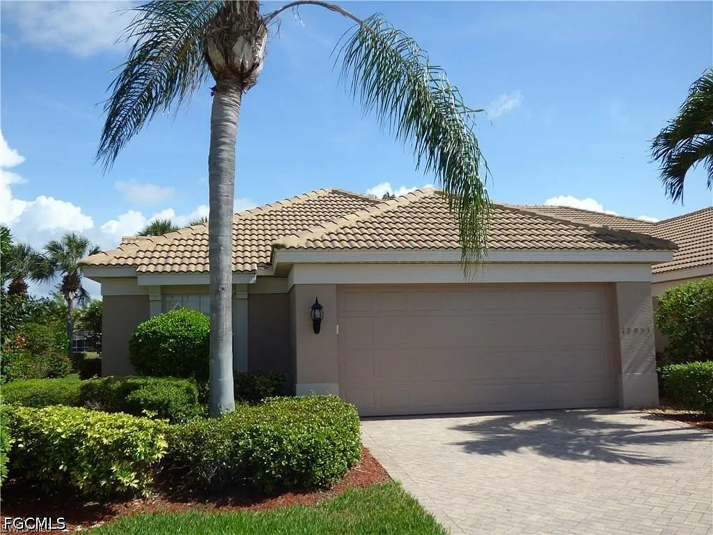 2 bed, 2.0 bath, 1692 sqft, $7,400 — Photo 1