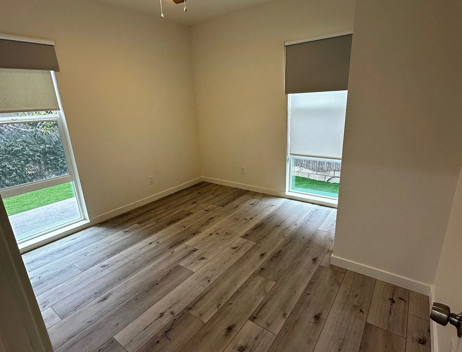 4 bed, 1200 sqft, $5,400 — Photo 4