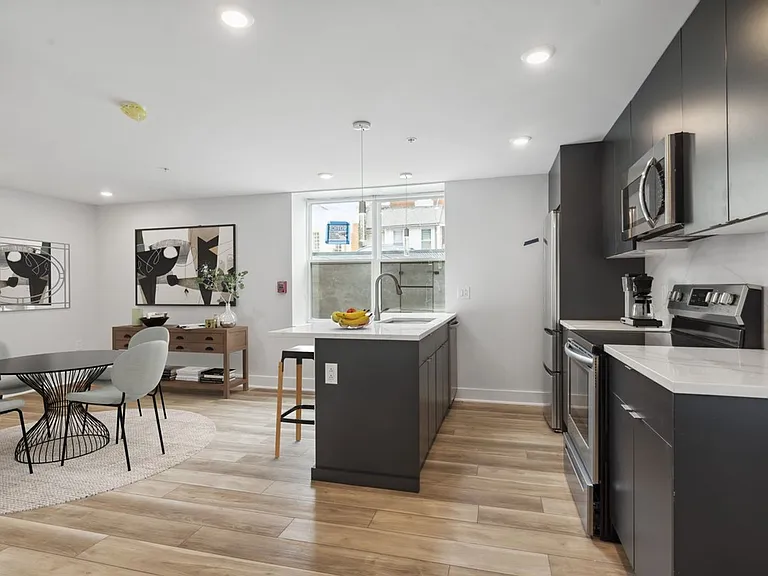 3951 Lancaster — Photo 1