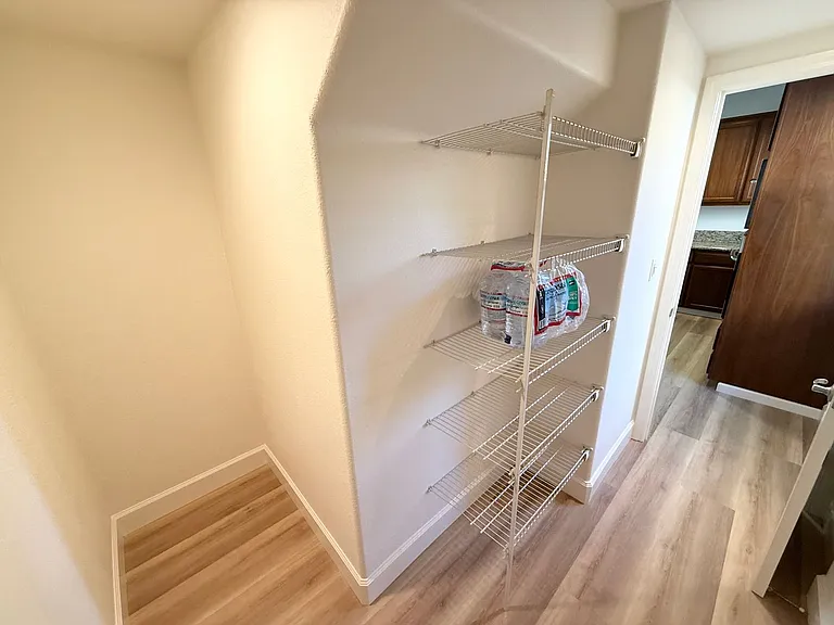 2327 Capistrello St — Photo 6