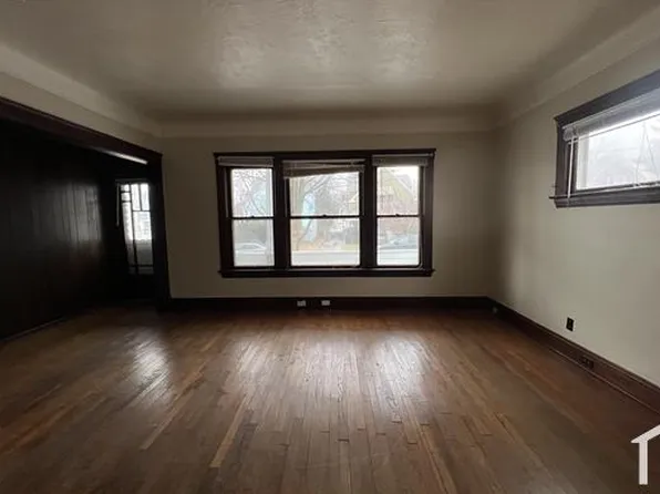 3880 W 43rd St, Cleveland, OH 44109