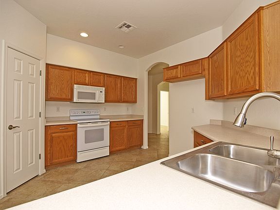 5th image of 18144 W Desert Blossom Dr