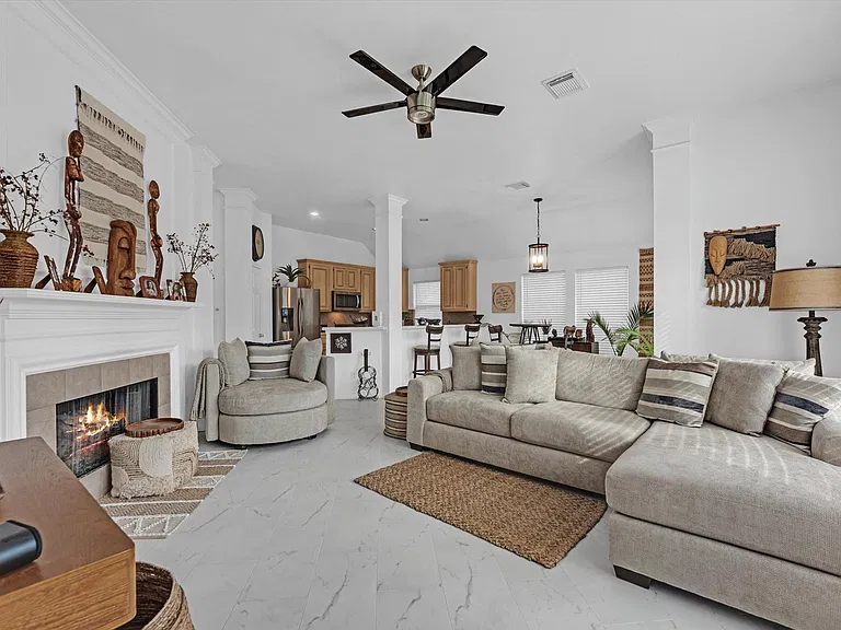 5805 Windy Knoll Ln — Photo 4