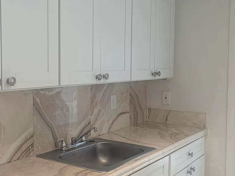 20400 NW 7th Ave #202 — Photo 4