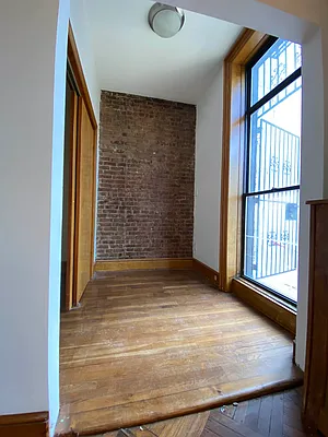 Rented by Douglas Elliman | media 22