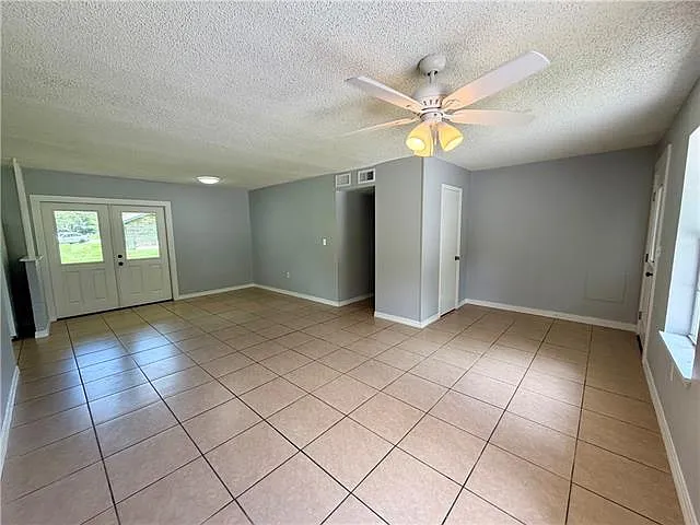 801 E Morris Ave — Photo 10