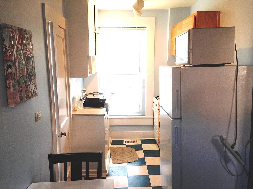 2nd image of 1300 S 3rd St #11