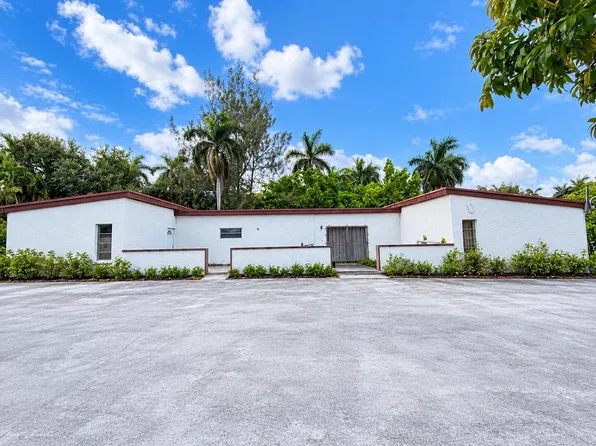 301 NE 152ND Street, Miami, FL 33162