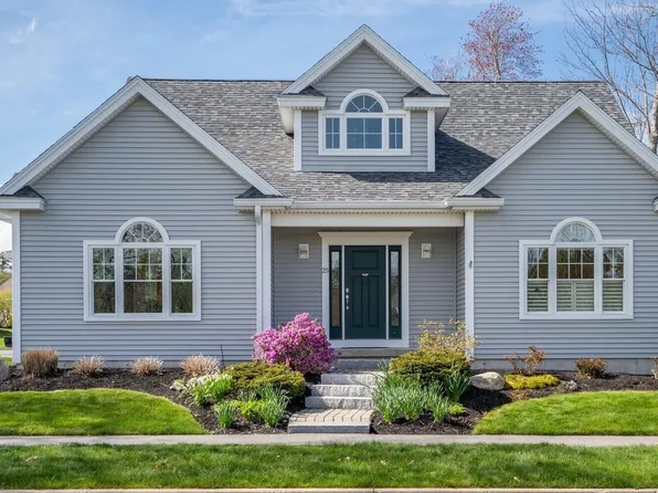 25 Waldron Drive, Scarborough, ME 04074
