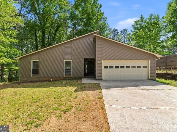 1207 Woodstream Cir NW, Acworth, GA 30102