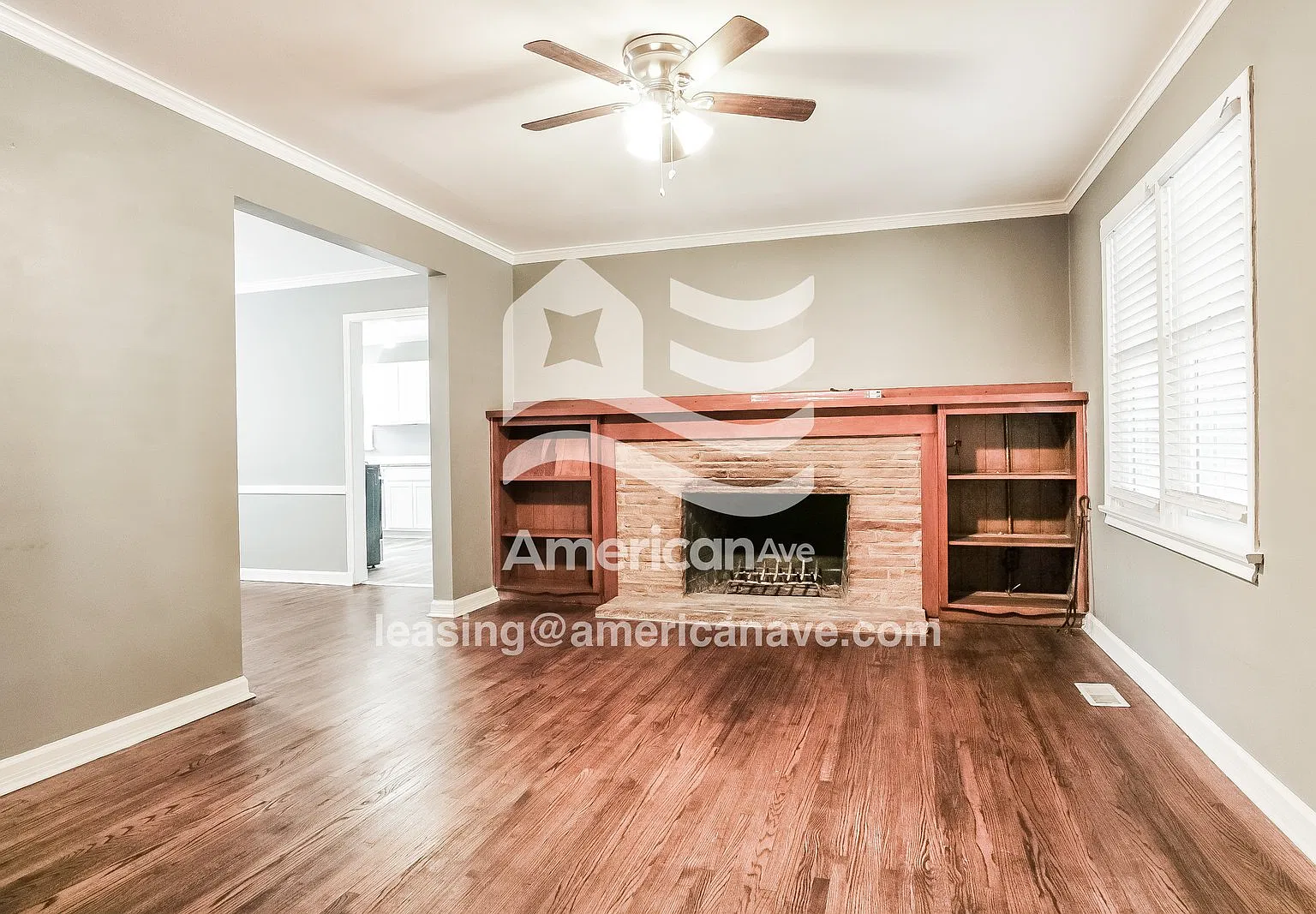 3 bed, 1.5 bath, 1290 sqft, $1,445 — Photo 2